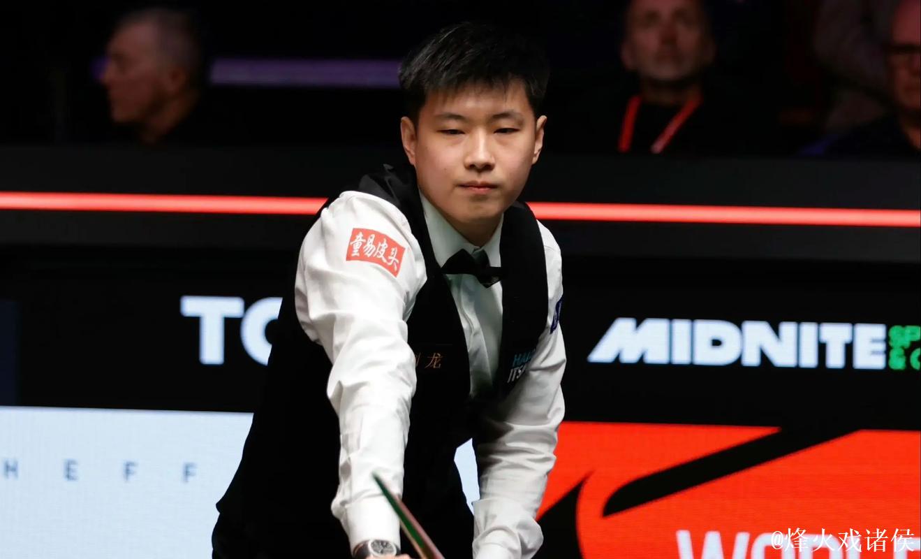 赵心童6-1大胜布朗 顺利挺进斯诺克国际锦标赛次轮